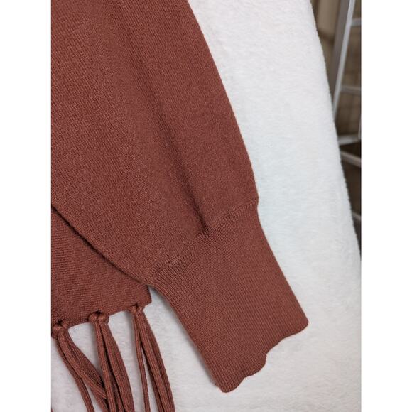 Carmen Marc Valvo Sweater XL cinnamon color fringeBust 50" CB L 28"Dolman sleeve - Picture 3 of 9
